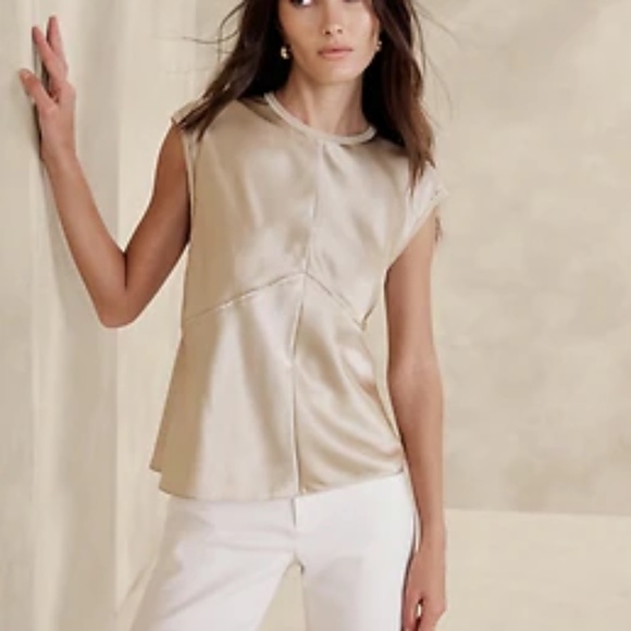 NWT Banana Republic Claudette Silk Top - Crystal Sand xs - Picture 1 of 2